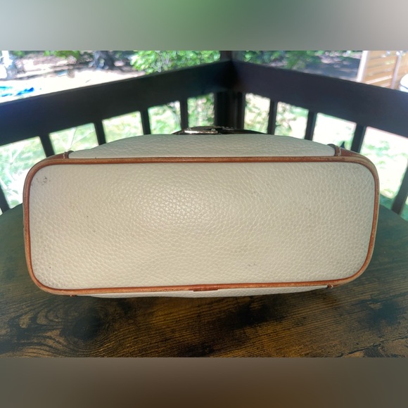 Dooney & Bourke Pebble Grain Crossbody - Picture 6 of 11